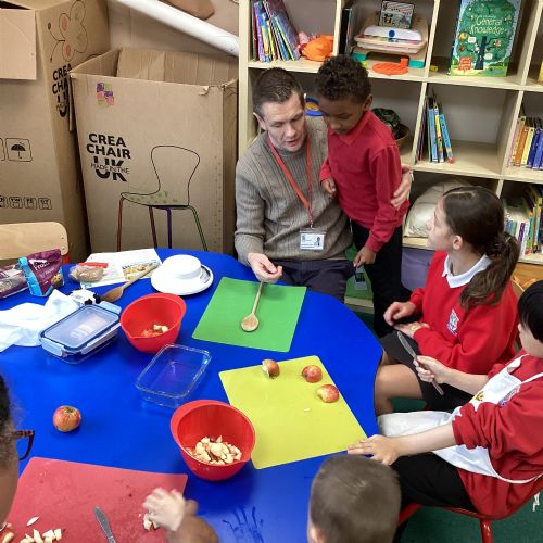 Making apple crumble